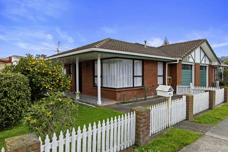 2/12 Birch Street_0