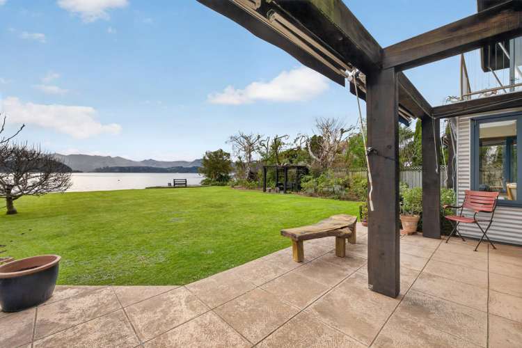 481 Marine Drive Charteris Bay_28