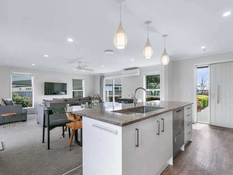 15 Gladys Place_4