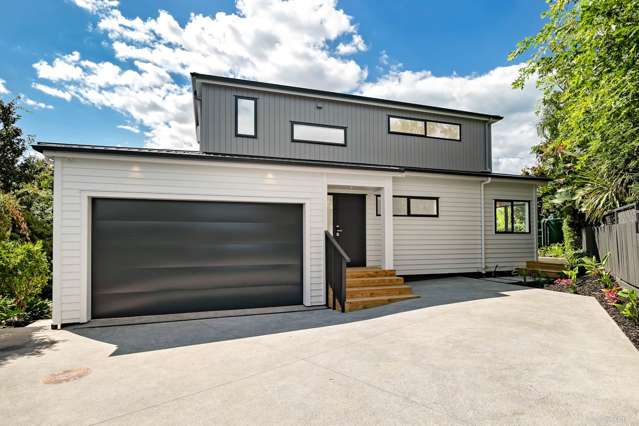 2/56 Woodlands Crescent Browns Bay_2