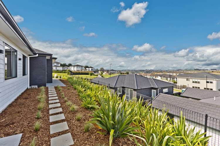 11 Boocock Crescent Orewa_16