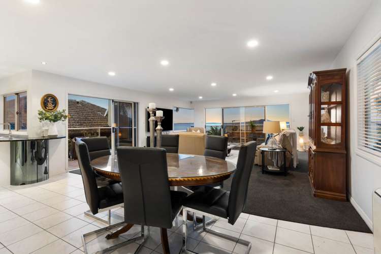 2/25 Churchill Road Murrays Bay_10