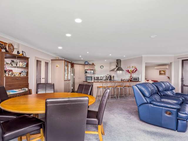 117 Basley Road Owhata_3