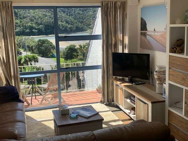 2b/2 Weranui Road Waiwera_6