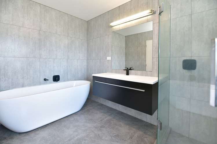 1191 Whangaparaoa Road Gulf Harbour_15