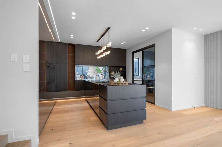 14 Headsail Drive Long Bay_10