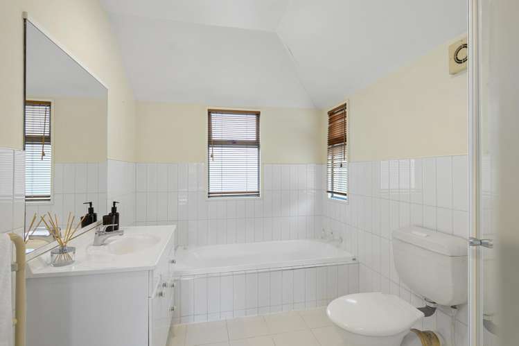 2/28 Derby Street Saint Albans_15