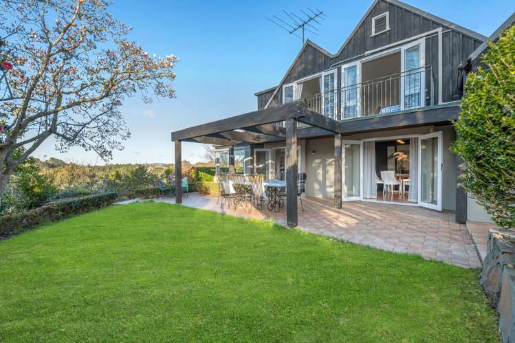 281 Point View Drive East Tamaki Heights_15