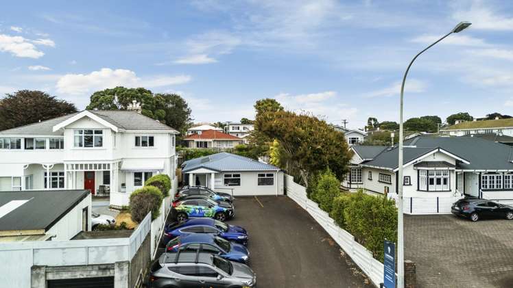 57 Vivian Street New Plymouth Central_15