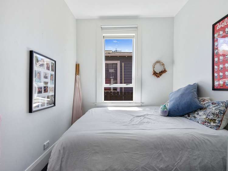 905 Willowpark Road North Mayfair_18