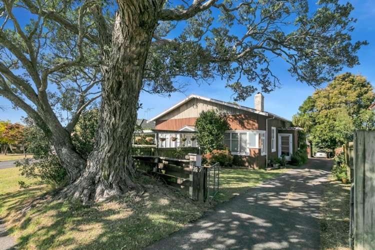 327 Mt Albert Road_5