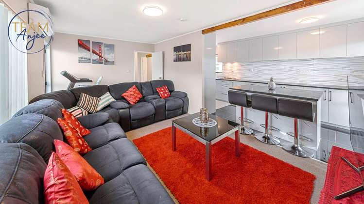 2/24 Norrie Smith Avenue Flat Bush_4