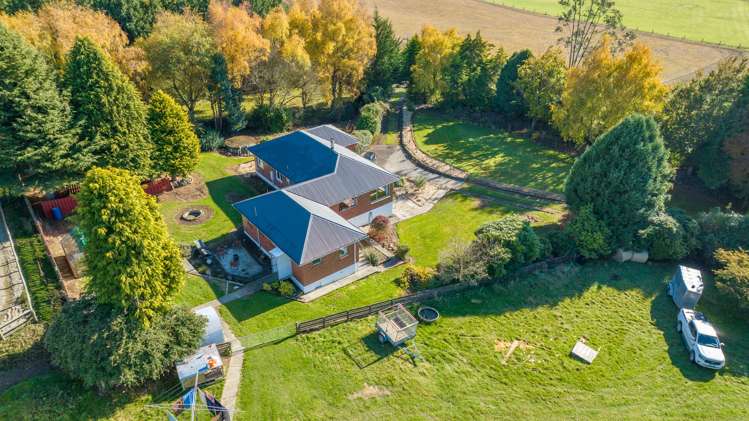 3126 Old Coach Road Clinton and Surrounds_35