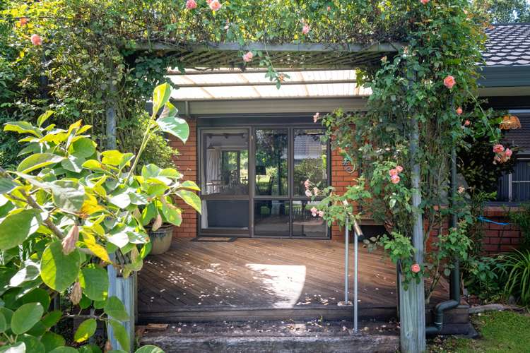 517 Nottingley Road Frimley_8