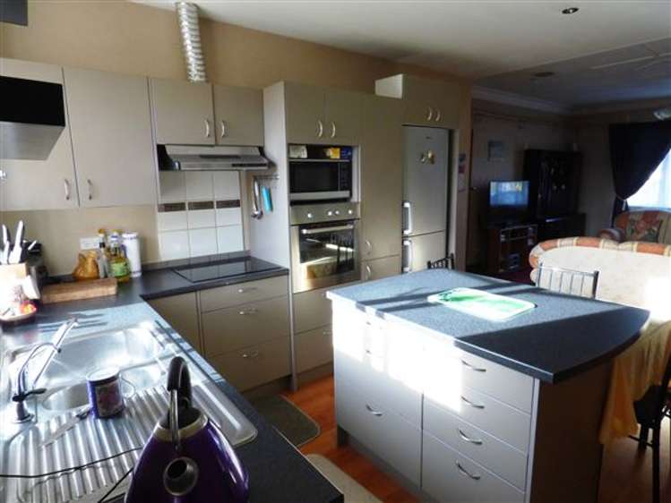 12 Cossens Street Balclutha_9