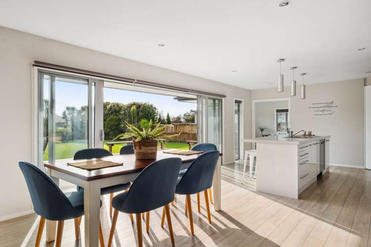 4 Ferris Crescent Wainui_17