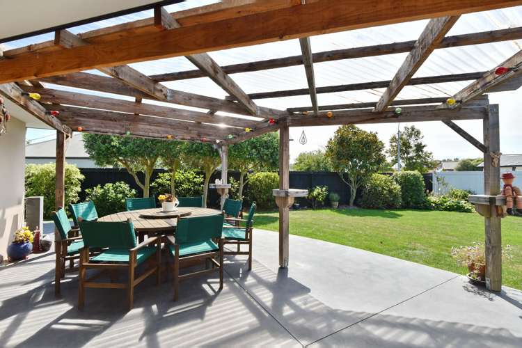 12 Saint Keverne Close Burwood_18