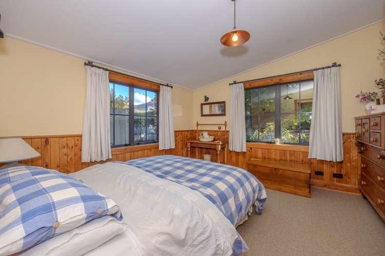 7 Mclellan Place Albert Town_9