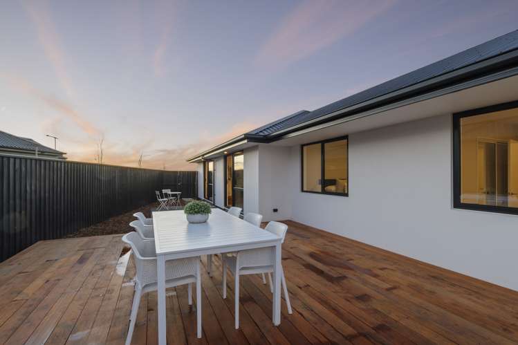 41 Candlesticks Crescent Lincoln_15