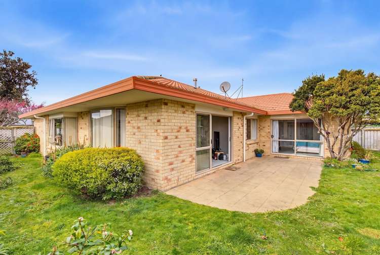 74 Guildford Drive Paraparaumu_1