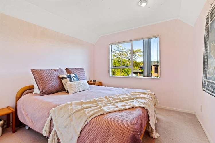 27 Woodfern Crescent Titirangi_14