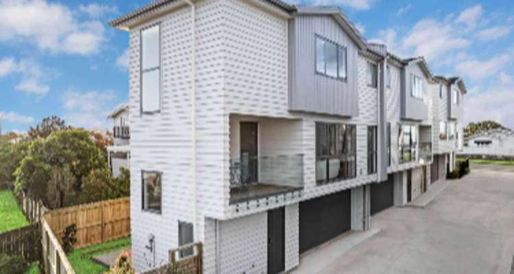 7/12 Jasper Avenue_0