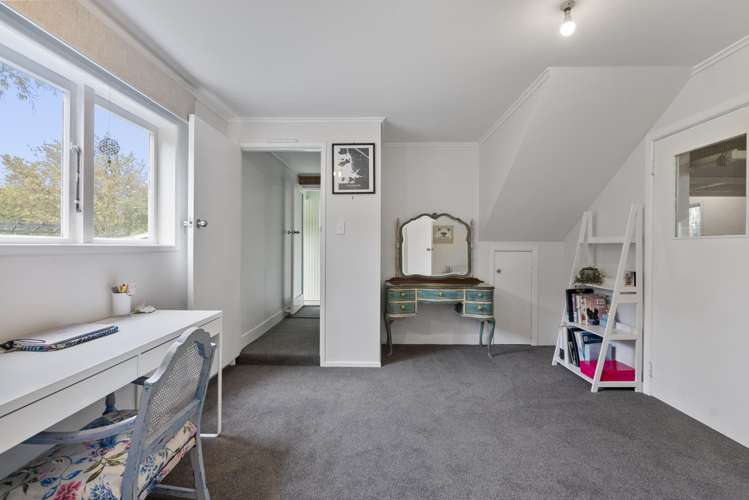 10 Whitby Place Westown_16