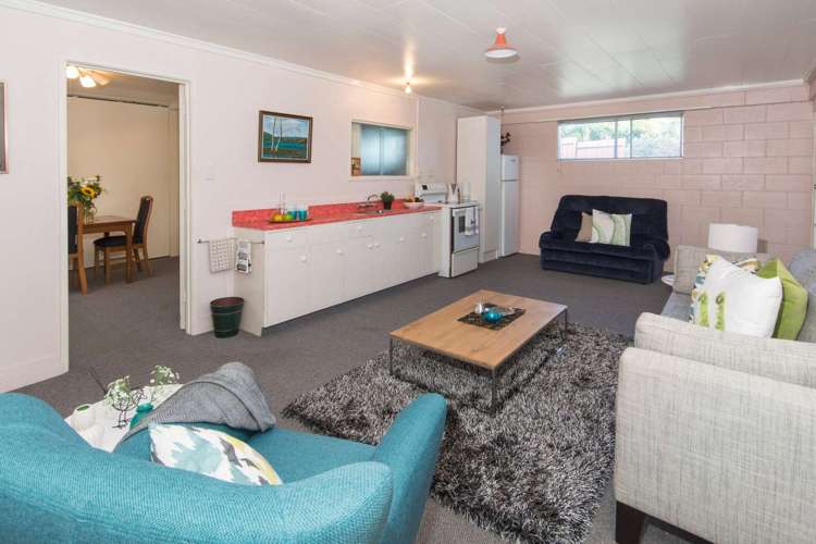 26 Paisley Street Mellons Bay_15