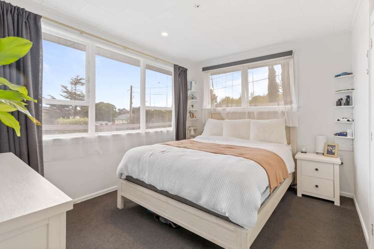 141 Edmonton Road Te Atatu South_8
