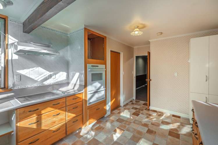 26 County Road Otaki_10