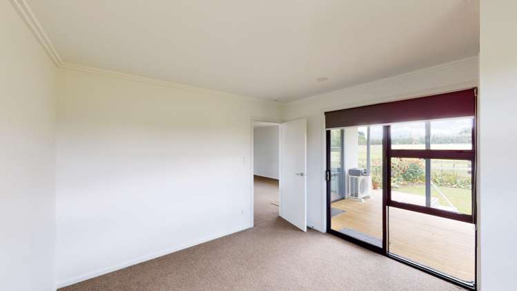  42 Watt Livingstone Road Westmere_8
