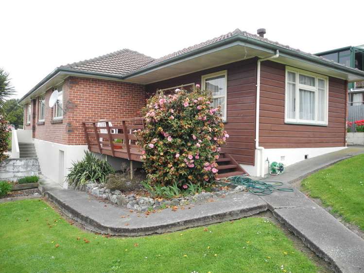 38 Avenue Road West End_1