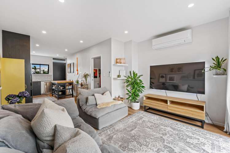 45 Treloar Crescent Hobsonville_9