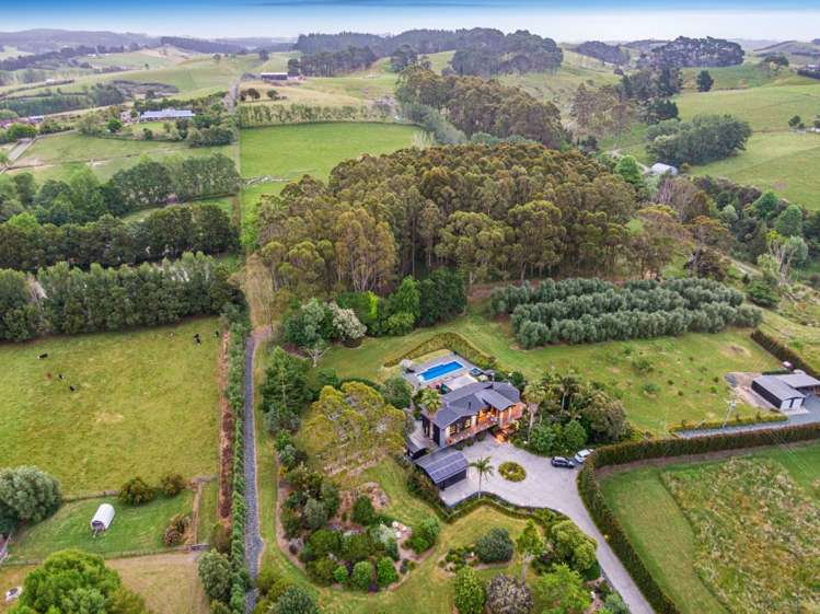1079 Kahikatea Flat Road Waitoki_25