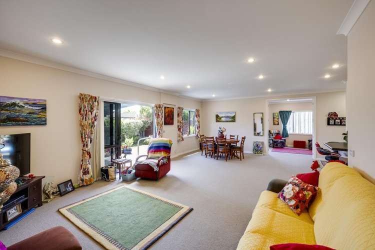 18 Portland Place Poraiti_7