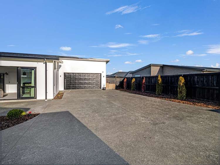 15b Strowan Avenue Elgin_21