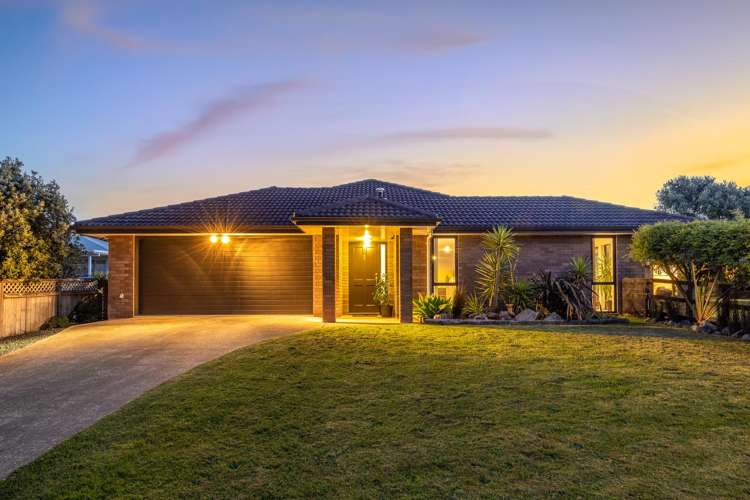 1 Simpson Crescent Raumati Beach_0