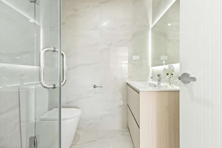 113 Beach Road Te Atatu Peninsula_24