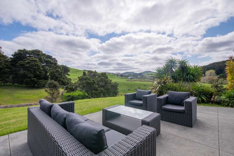 30 Lloyd Drive Wainui_14