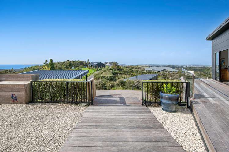 246 Hillcrest Road Wainui_8