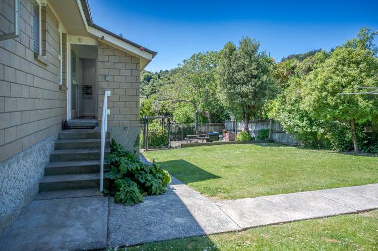 7 Watson Street Akaroa_17