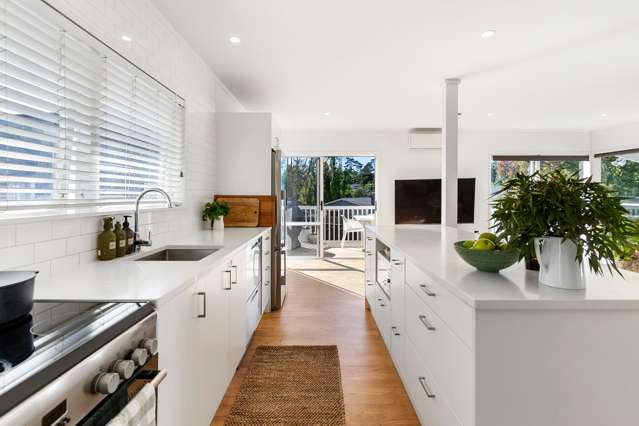 61 Vandeleur Avenue Birkdale_2