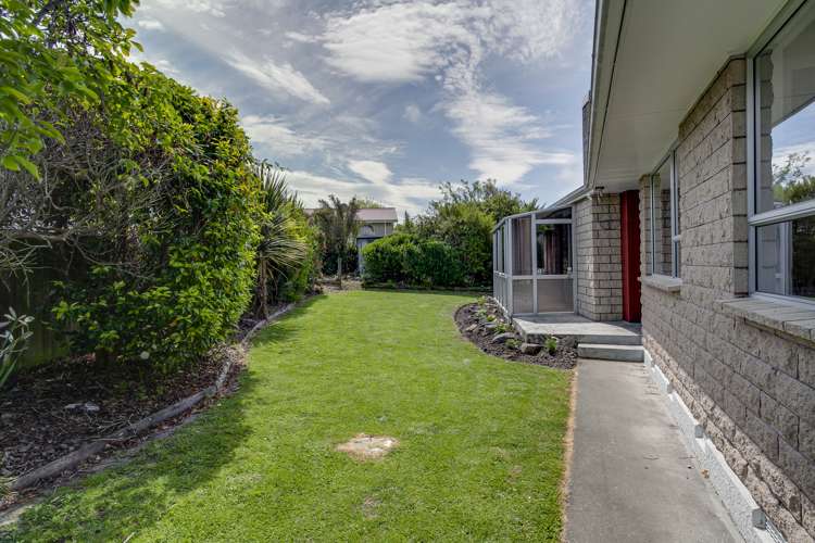 3 Aviemore Street Glenwood_23