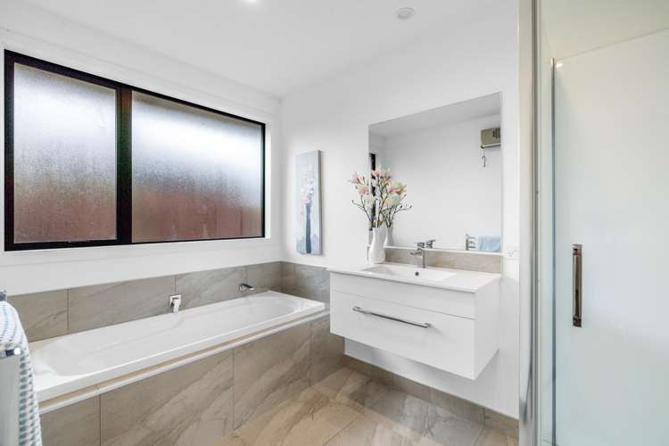 75b Vivian Street Burwood_18