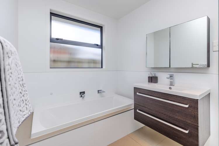 35 Tupelo Street Pukete_16