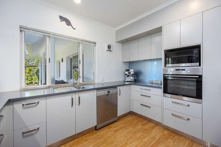 16 Ardilea Avenue Stoke_2