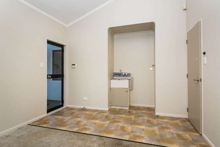 26c Saint Peters Street Northcote_10