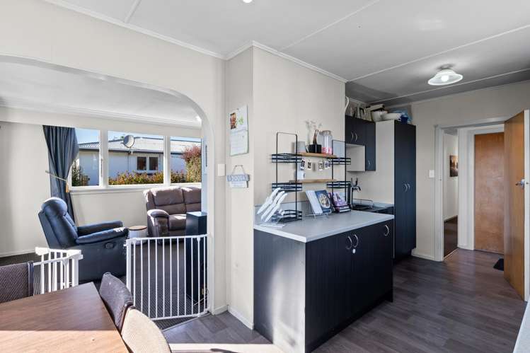 27 Glenalmond Crescent Rockdale_8