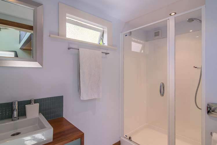 8 Darwin Street Karori_20