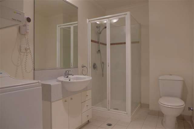 8h/1 Emily Place Auckland Central_4